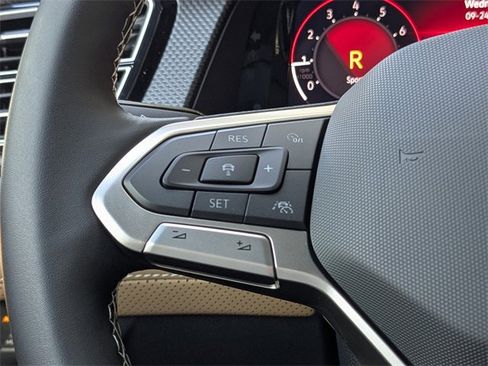 New 2026 Volkswagen Atlas Cross Sport SEL image 33