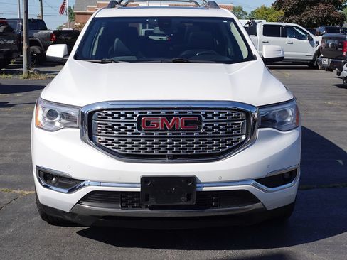 Used 2019 GMC Acadia Denali w/ Technology Package FWD image 5