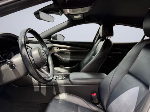 Used 2019 MAZDA MAZDA3 AWD Hatchback w/ Preferred Pkg image 12
