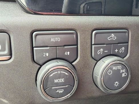 Used 2024 Chevrolet Silverado 1500 LT AWD/4WD image 13