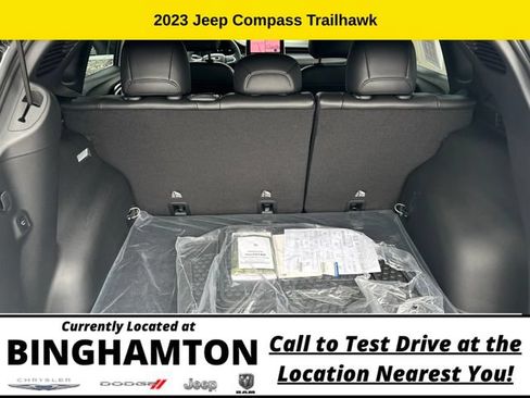 Used 2023 Jeep Compass Trailhawk w/ Trailhawk Elite Group AWD/4WD image 11