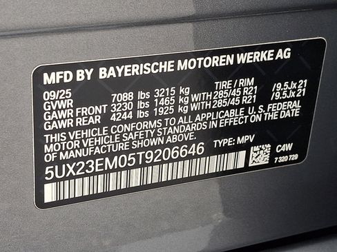 Used 2026 BMW X7 xDrive40i AWD/4WD image 32