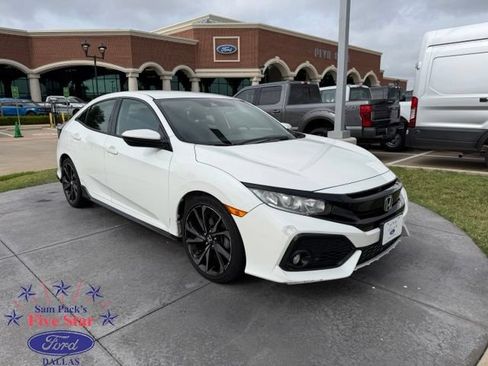 Used 2019 Honda Civic Sport image 1