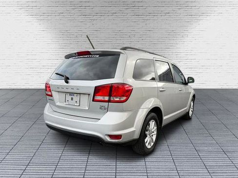 Used 2013 Dodge Journey SXT image 7