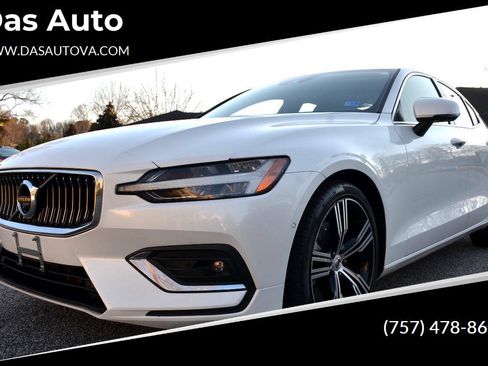 Used 2022 Volvo S60 B5 Inscription FWD image 1