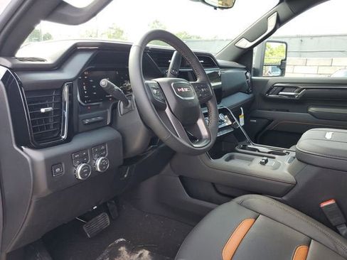 New 2026 GMC Sierra 3500 AT4 w/ AT4 Premium Plus Package AWD/4WD image 21
