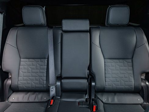 Used 2025 Toyota 4Runner TRD Off-Road image 26