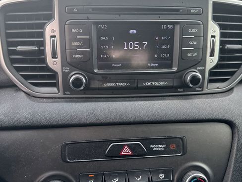 Used 2019 Kia Sportage LX image 5