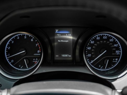 Used 2023 Toyota Camry SE FWD image 22