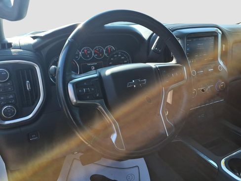 Used 2022 Chevrolet Silverado 1500 LT Trail Boss w/ Safety Package AWD/4WD image 12
