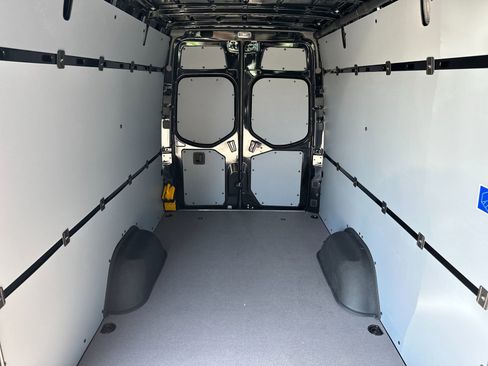 New 2025 Mercedes-Benz Sprinter 2500 image 15