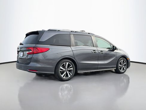 Used 2022 Honda Odyssey Touring image 2