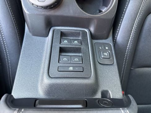 Used 2025 Ford Bronco Badlands AWD/4WD image 20