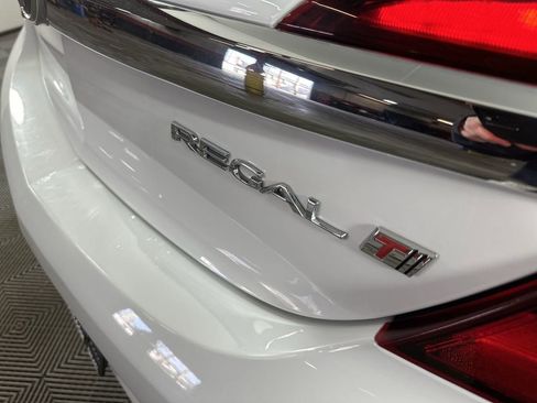 Used 2016 Buick Regal Premium w/ Driver Confidence Package #1 image 35