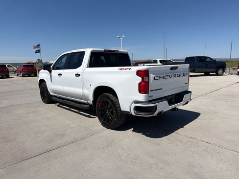 Used 2023 Chevrolet Silverado 1500 RST w/ Redline Edition AWD/4WD image 3