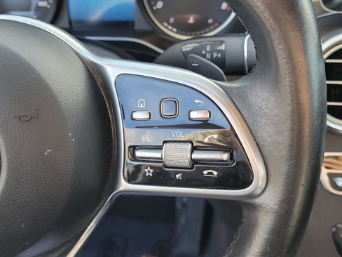 Used 2021 Mercedes-Benz GLC 300 image 19