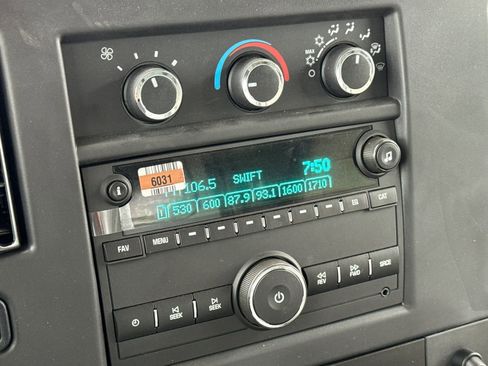 New 2024 Chevrolet Express 3500 w/ Power Convenience Package image 17