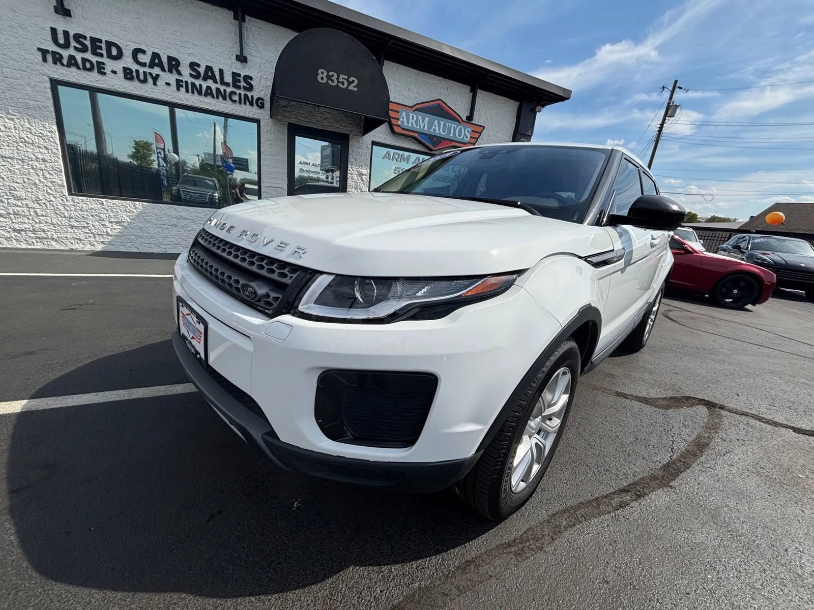 Used 2019 Land Rover Range Rover Evoque SE Premium AWD/4WD image 2