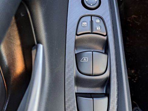 Used 2025 Nissan Sentra SV image 16