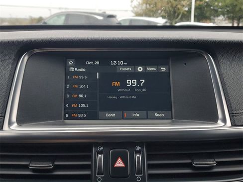 Used 2018 Kia Optima SX image 24