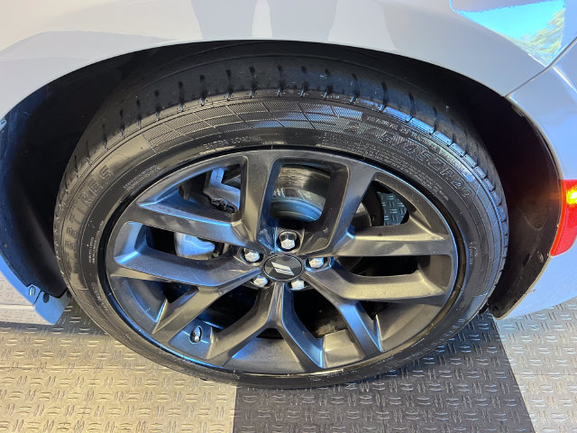 Used 2022 Dodge Charger SXT w/ Blacktop Package RWD image 9
