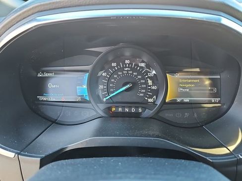 Used 2020 Ford Edge Titanium w/ Equipment Group 301A image 15