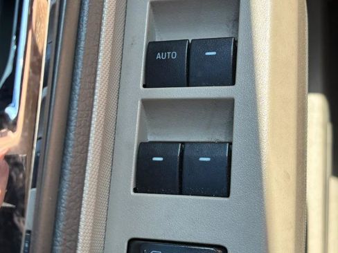 Used 2010 Ford Edge SEL FWD image 16