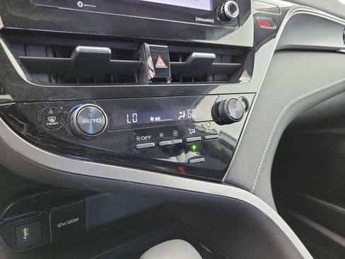 Used 2023 Toyota Camry SE FWD image 28
