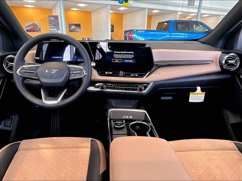 New 2026 Chevrolet Equinox ACTIV w/ Convenience Package III image 11