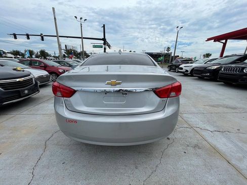 Used 2018 Chevrolet Impala LT FWD image 8