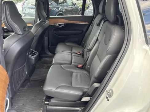 Used 2024 Volvo XC90 B6 Plus w/ Protection Package Premier AWD/4WD image 4