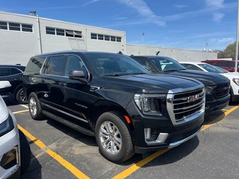 Used 2021 GMC Yukon XL SLT w/ SLT Premium Package AWD/4WD image 1