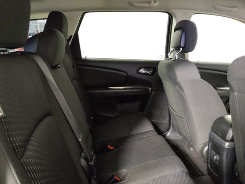 Used 2018 Dodge Journey SE w/ Popular Equipment Group FWD image 19