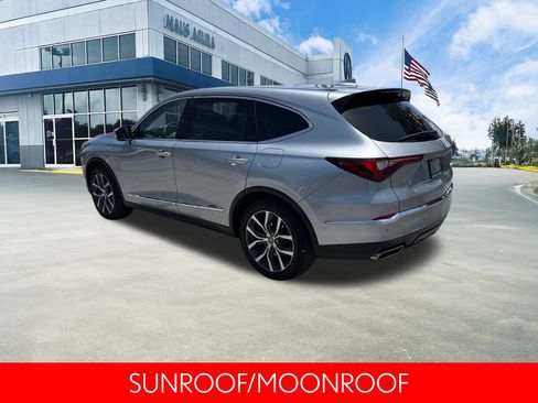 Used 2023 Acura MDX SH-AWD w/ Technology Package image 17