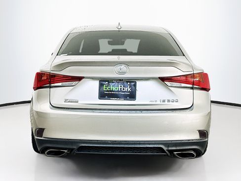 Used 2018 Lexus IS 300 AWD image 7