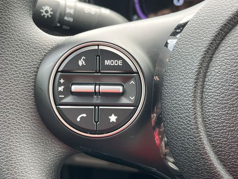 New 2025 Kia Soul LX w/ LX Technology Package image 12