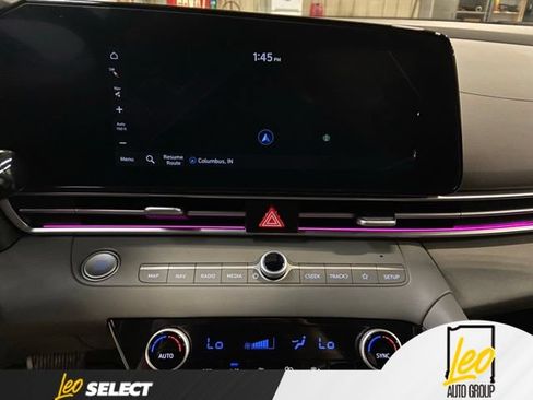 Used 2024 Hyundai Elantra SEL FWD image 14