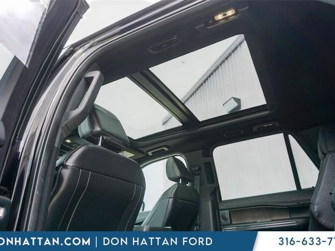 Used 2021 Ford Expedition Limited image 22