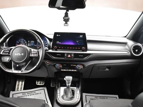 Used 2022 Kia Forte GT-Line w/ GT-Line Technology Package FWD image 18