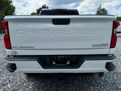 Used 2020 Chevrolet Silverado 2500 High Country w/ Z71 Off-Road Package AWD/4WD image 6