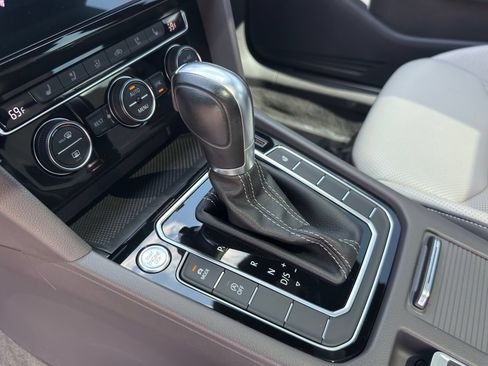 Used 2019 Volkswagen Arteon SEL Premium AWD/4WD image 16