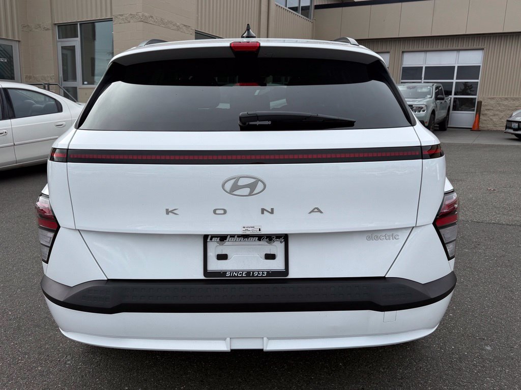 Certified 2025 Hyundai Kona SEL FWD image 6