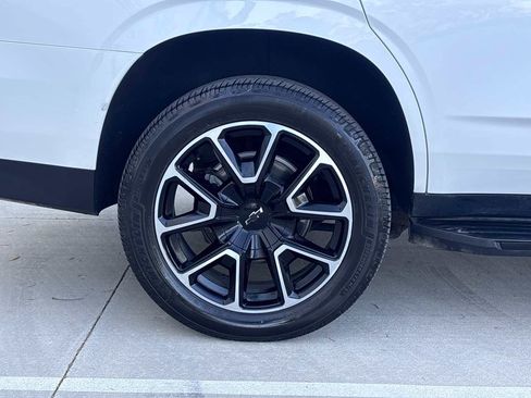 Used 2023 Chevrolet Tahoe RST w/ Luxury Package AWD/4WD image 9