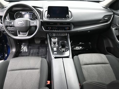 Used 2025 Nissan Rogue SV FWD image 16