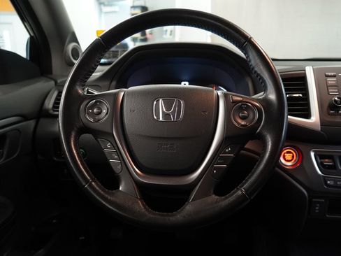 Used 2017 Honda Ridgeline RTL image 18
