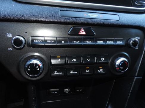 Used 2020 Kia Sportage LX FWD image 23