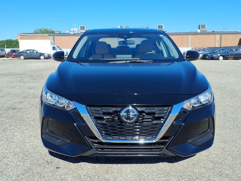 Certified 2023 Nissan Sentra SV w/ SV Premium Package FWD image 2