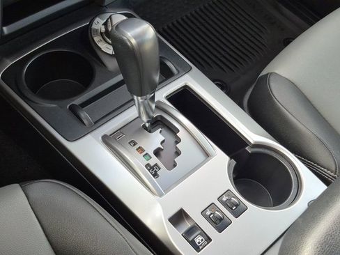 Used 2022 Toyota 4Runner SR5 Premium image 12