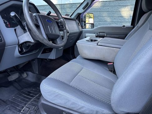 Used 2015 Ford F250 XLT w/ Camper Package AWD/4WD image 10