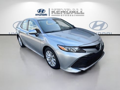 Used 2020 Toyota Camry LE FWD image 1